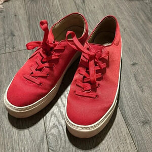 Amazon Essentials Women’s Red Sneaker Size 9